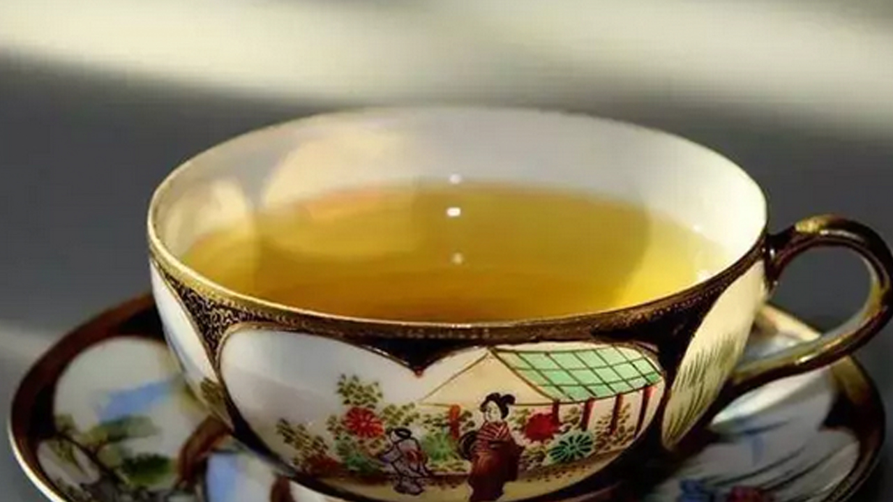 Foto - Saçlarınızdaki beyaz saçları 1 saatte siyaha çeviriyor! Beyaz saç kapatıcı çözüm o formül 