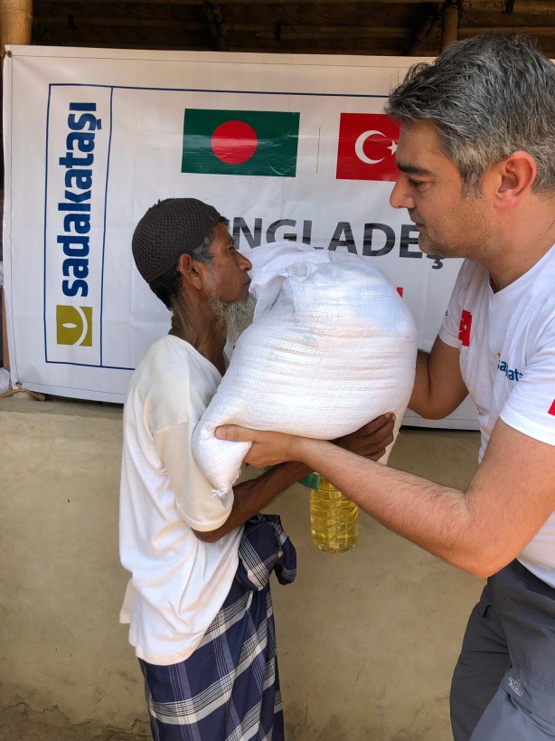 Foto - Sadakataşı Derneği'nden Arakanlı Müslümanlara yardım eli