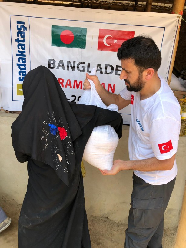 Foto - Sadakataşı Derneği'nden Arakanlı Müslümanlara yardım eli
