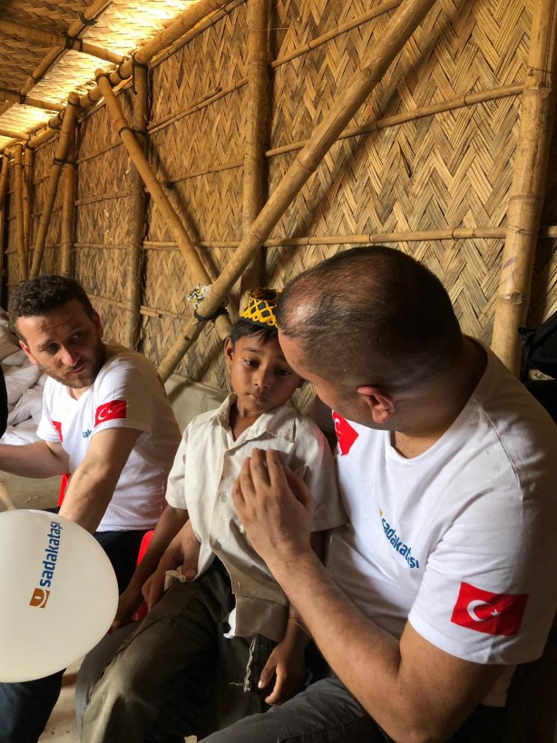 Foto - Sadakataşı Derneği'nden Arakanlı Müslümanlara yardım eli