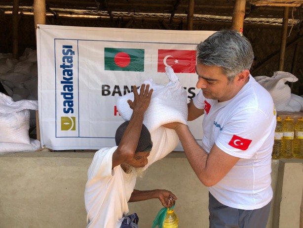 Foto - Sadakataşı Derneği'nden Arakanlı Müslümanlara yardım eli