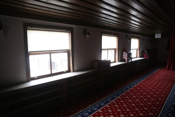 Foto - Sade bir başyapıt: Ağa Camii