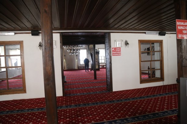 Foto - Sade bir başyapıt: Ağa Camii