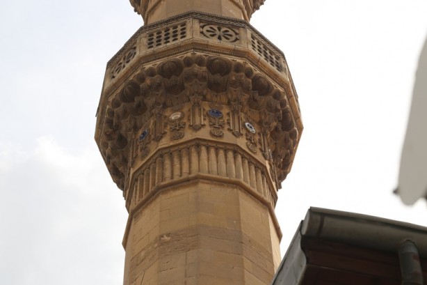 Foto - Sade güzelliğiyle göz dolduruyor: Şirvani Camii