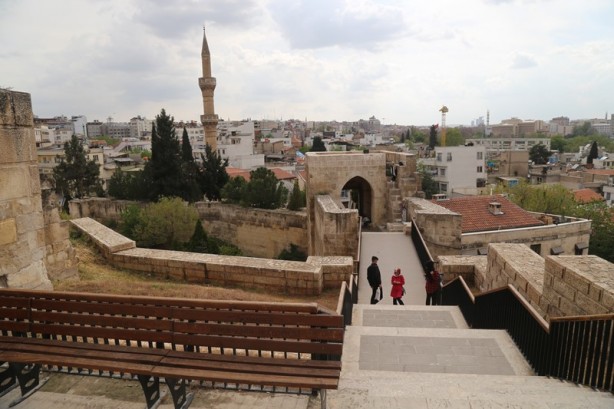 Foto - Sade güzelliğiyle göz dolduruyor: Şirvani Camii