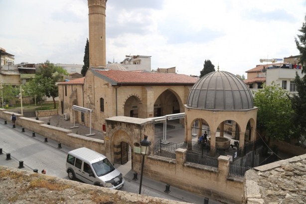 Foto - Sade güzelliğiyle göz dolduruyor: Şirvani Camii