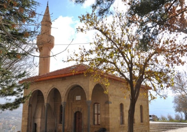 Foto - Sade yapısıyla göze çarpıyor: Rahmaniye Camii
