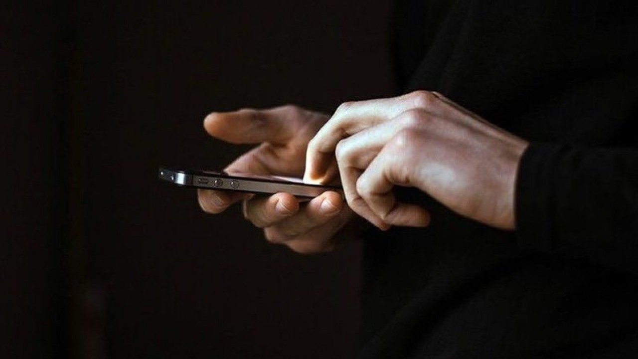 Foto - Sadece 1 dakikası bile canınızı yakabilir! Akıllı telefon kullananlar bu tuzağa dikkat