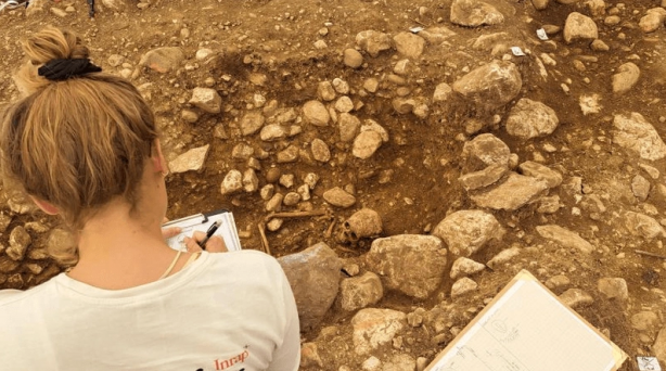 Foto - Sadece 1 tane beklerken… Kazı yapan Fransızlar şoke oldu