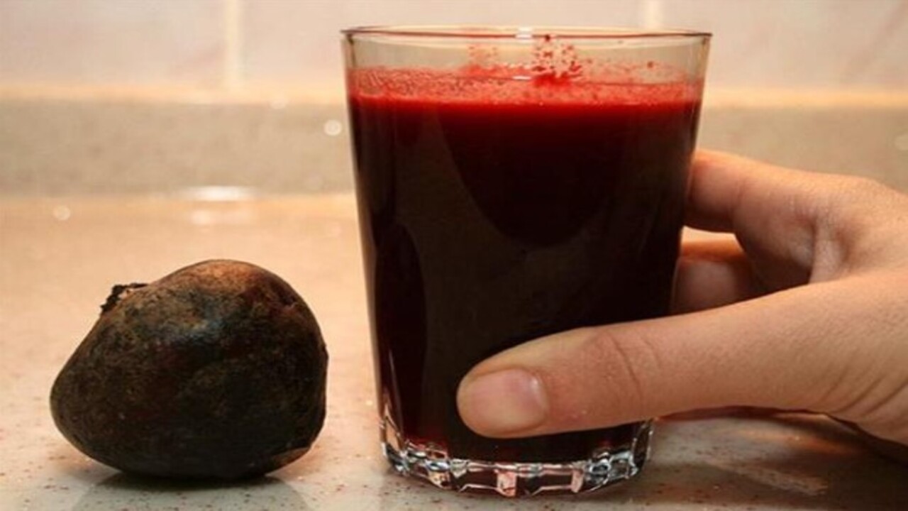 Sadece 15 dakika bekletin! 7 günde cildi güneş gibi parlatacak