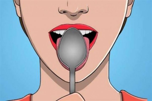 Foto - Sadece bir kaşık yardımıyla hastalıklarınızı öğrenebilirsiniz