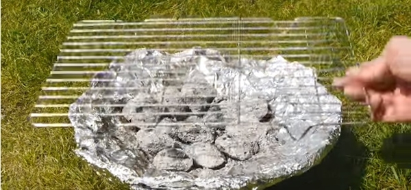 Foto - Sadece iki malzemeyle mangal yapın!