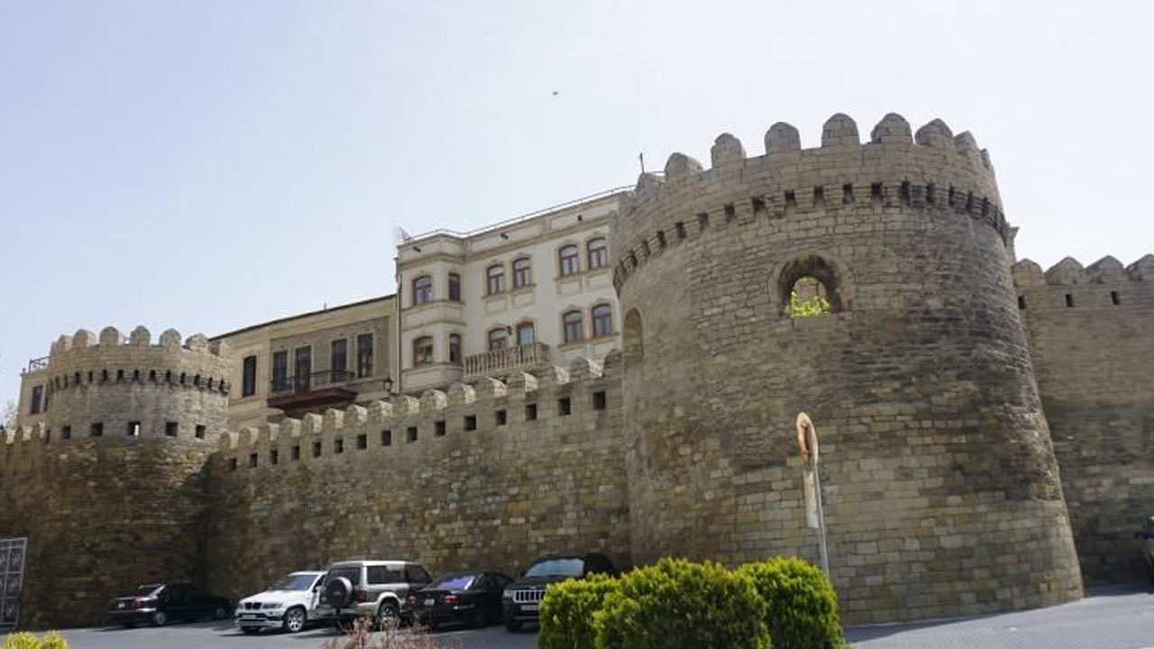 Foto - Sadece kimliğini al ve git: Bu şehir hem yakın hem büyüleyici