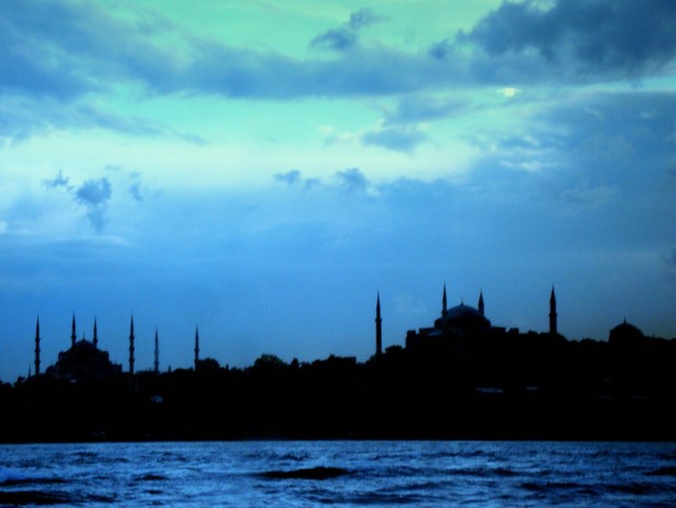 Foto - Sadece saatler kaldı! İstanbul karanlığa gömülecek... Bu ilçelerde yaşayanlar aman dikkat