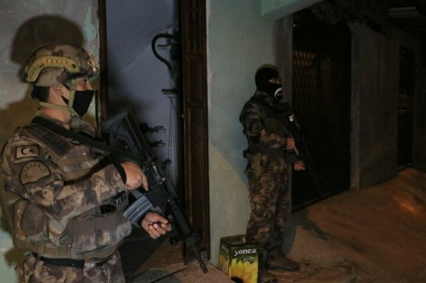 Foto - Şafak operasyonunda evde böyle yakalandılar