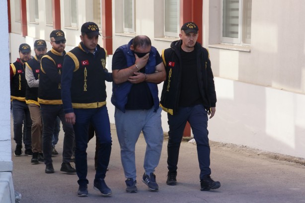 Şafakta basıldılar! Fuhuş çetesinin şifresi ifşa oldu