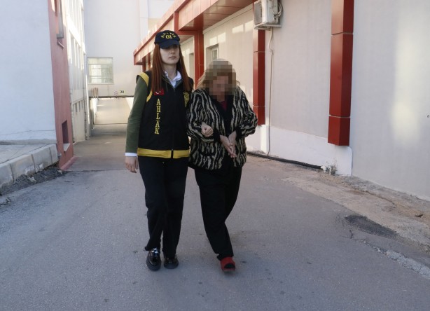 Foto - Şafakta basıldılar! Fuhuş çetesinin şifresi ifşa oldu