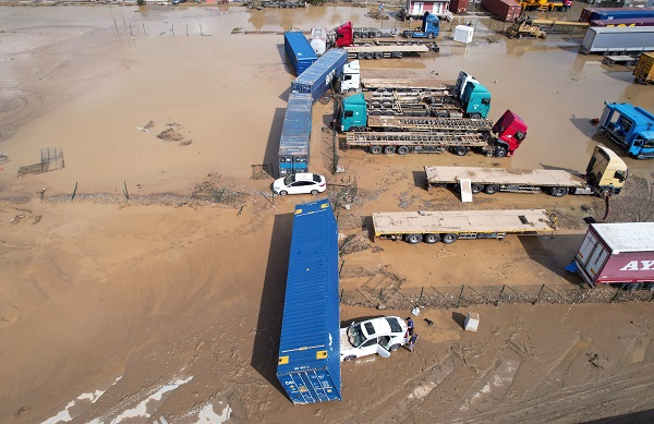 Foto - Sağanak felç etti! Halkalı Tren Garı'nın son hali
