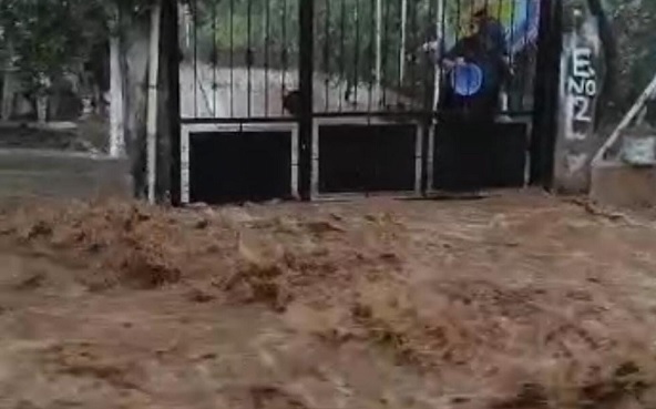 Sağanak hayatı felç etti