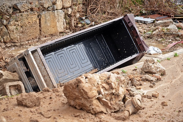 Foto - Sağanak yağış o ilde surları yıktı! 