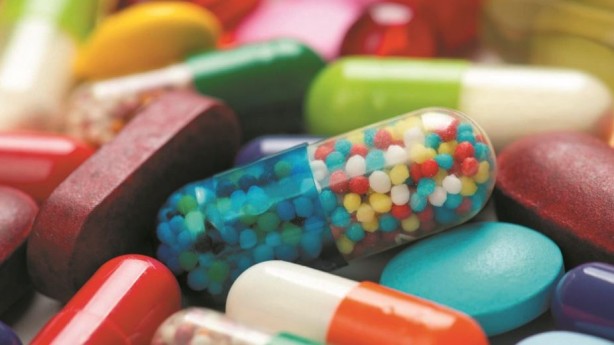 Sağlık Bakanı Koca'dan antibiyotik kullanımı uyarısı