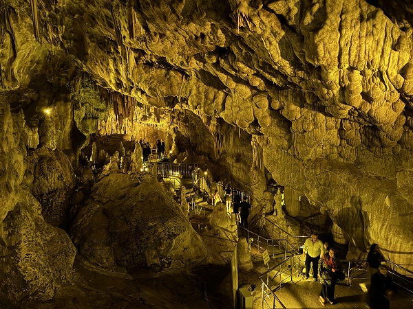 Foto - Sağlık için herkes bu mağaraya akın ediyor