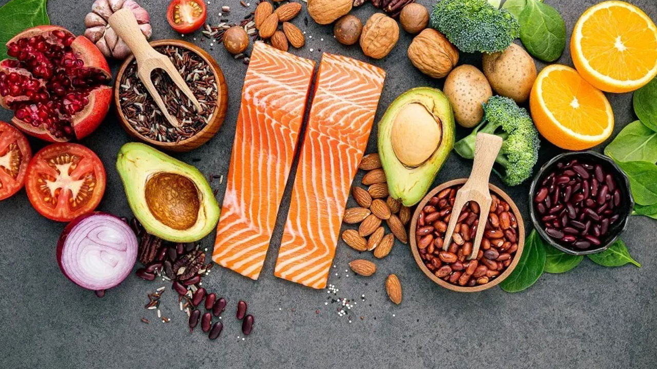 Foto - Sağlıklı beslenme ruhu koruyor! Mutluluğun anahtarı sofrada gizli