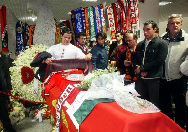 Foto - Sahada hayatını kaybeden futbolcular