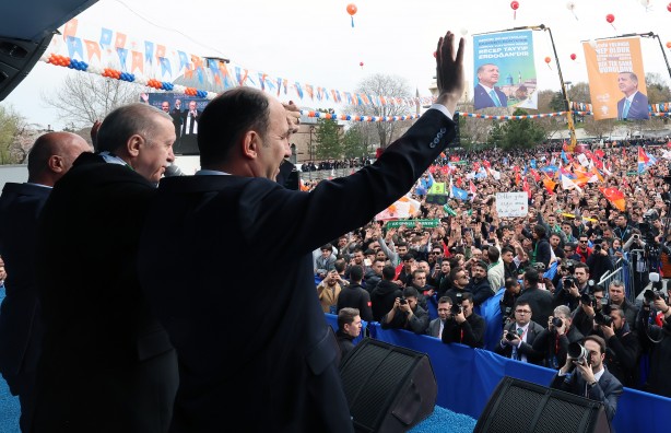 Foto - Sahadan al cevabı! AK Parti'den gövde gösterisi: Cumhurbaşkanı Erdoğan rakamı duyurdu