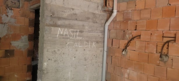 Foto - Sahibi ve çalışanlar şaşkın! Hırsızlar öyle bir not bıraktı ki…