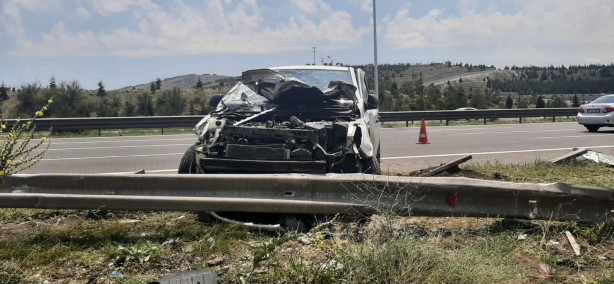 Foto - Sahibinden kaçan kurbanlık keçi zincirleme kazaya sebep oldu!