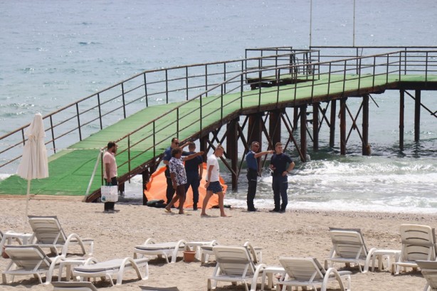 Sahilde kadın cesedi bulundu