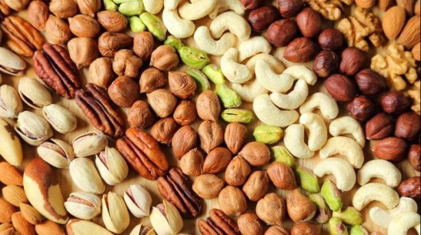 Foto - Şahin gibi gözler için 11 besin