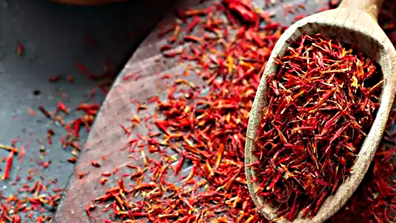 Foto - Şahin gibi keskin gözlerin sırrı bu baharatta! Büyüyen tehlike karşısında meğer görme kabiliyetini artırıyormuş