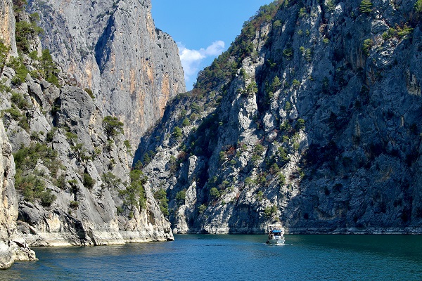 Foto - Şahinkaya Kanyonu ziyaretçi akınına uğradı