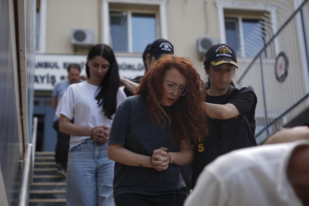 Foto - Sahte evrakla yedieminden araba çıkarıp… Skandal olay!