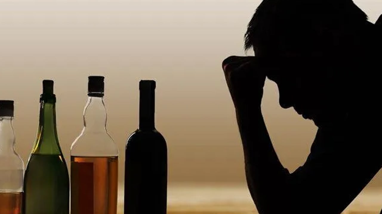 Sahte içki: Alkol hakkında 'doğru bilinen yanlışlar'! Akıl sağlığını bozuyor... Sahte içki operasyonu devam ediyor