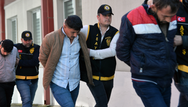 Foto - Sahte polis çetesinin şifresi: İneği otlatın