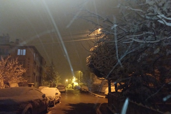 Foto - Sahur vakti başladı, kent beyaza büründü