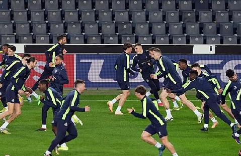 Foto - Saint-Gilloise'nın uçaktaki hali yok artık dedirtti! Herkes şaşırdı: Saatler kala ortaya çıktı...