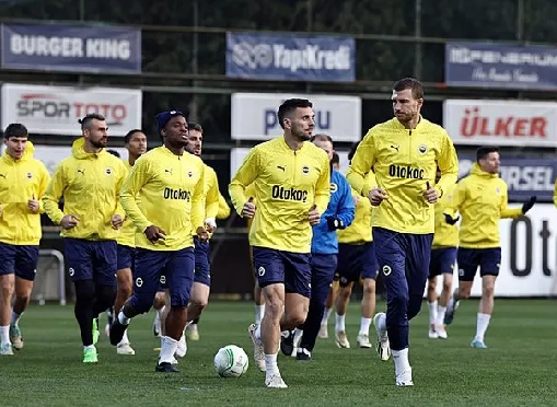 Saint-Gilloise'nın uçaktaki hali yok artık dedirtti! Herkes şaşırdı: Saatler kala ortaya çıktı...