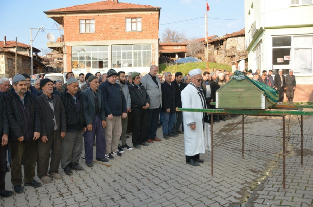 Foto - Şaka değil Gerçek! 44 yıl önce ölmüştü dün yine öldü