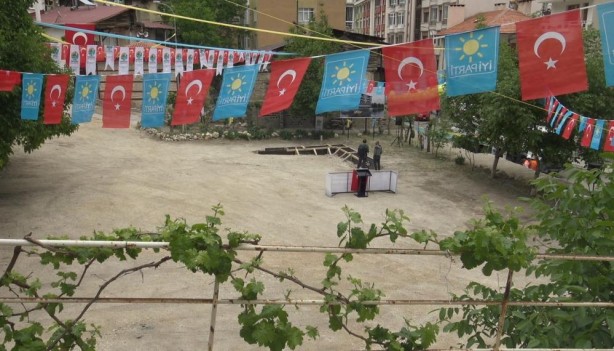 Foto - Şaka değil gerçek! Meral Akşener'in attığı temel ortadan kayboldu