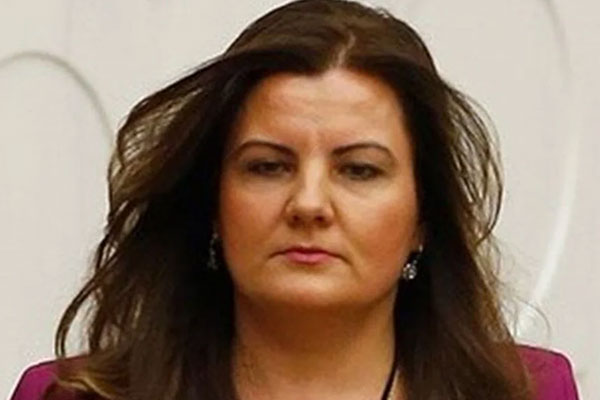 Foto - Şaka gibi anket: Vatandaşa yardımı kesen CHP'liyi birinci yaptılar