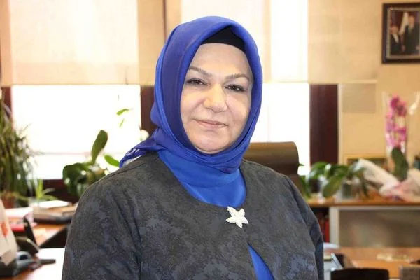 Foto - Şaka gibi anket: Vatandaşa yardımı kesen CHP'liyi birinci yaptılar