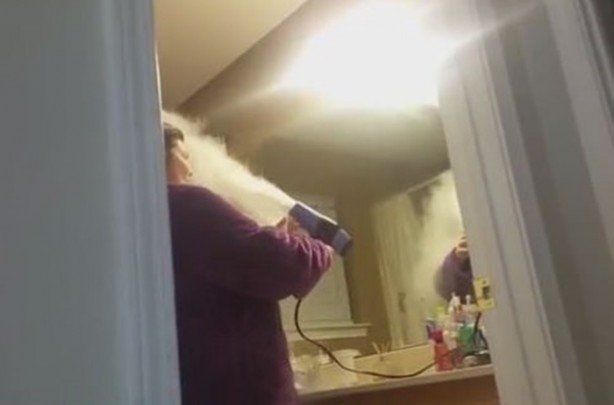 Foto - Şaka yapmak isterken karısının yüzünü yaktı