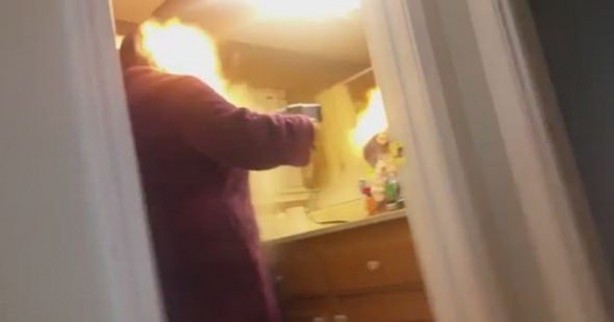  Şaka yapmak isterken karısının yüzünü yaktı