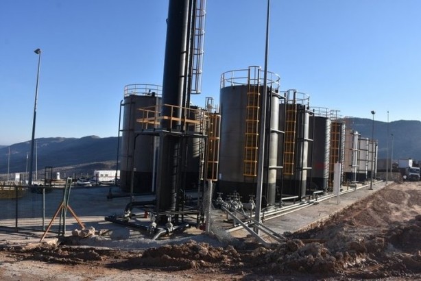 Foto - Sakarya Gaz Sahası'nda 10 bin kahraman destan yazıyor!