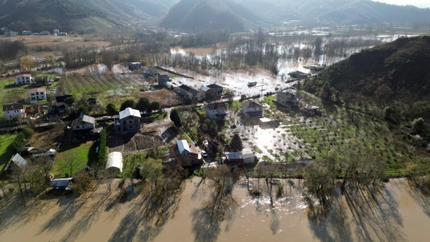Foto - Sakarya Nehri taştı, her şey, her yer sular altında kaldı! Akılalmaz görüntü şok etti