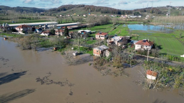 Foto - Sakarya Nehri taştı, her şey, her yer sular altında kaldı! Akılalmaz görüntü şok etti